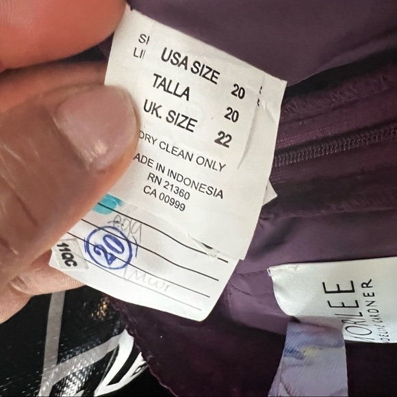 Mori Lee lace maxi dress sleeveless size 20 - Picture 9 of 9